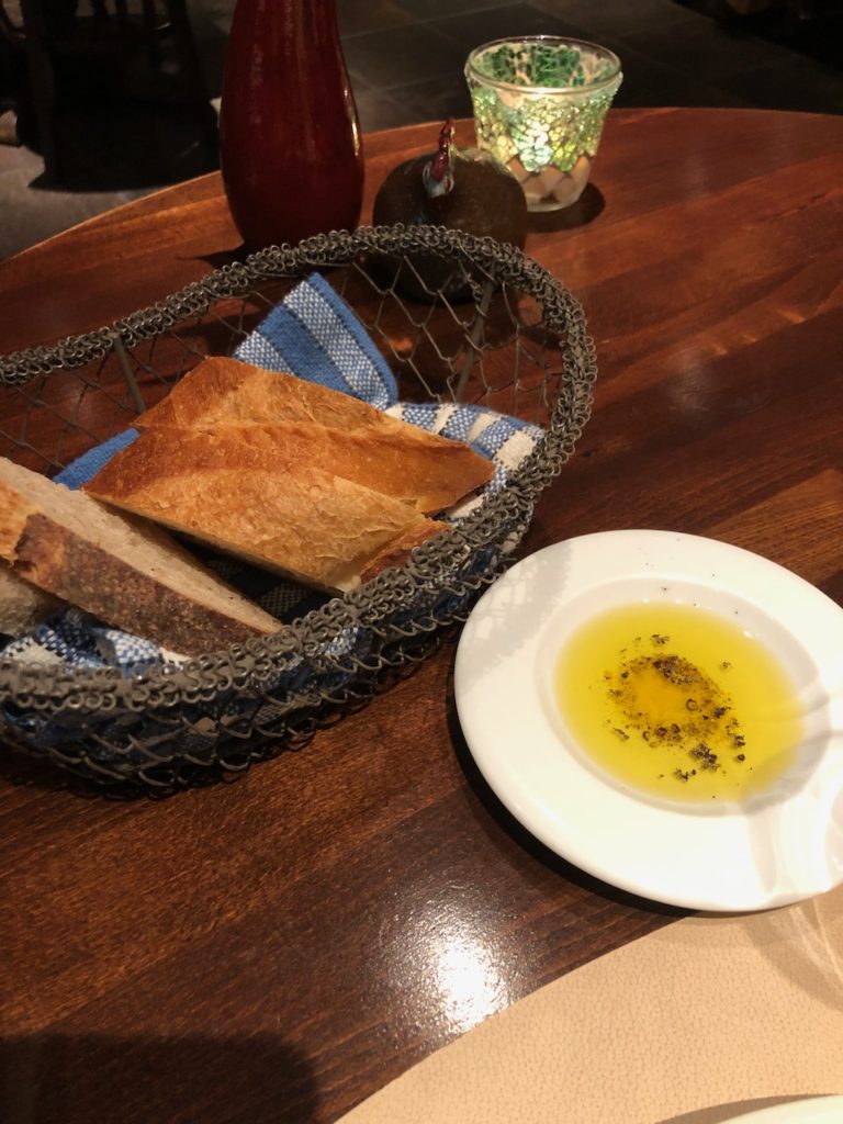 フランスパン、オリーブオイル | ル・プティ・ブドン