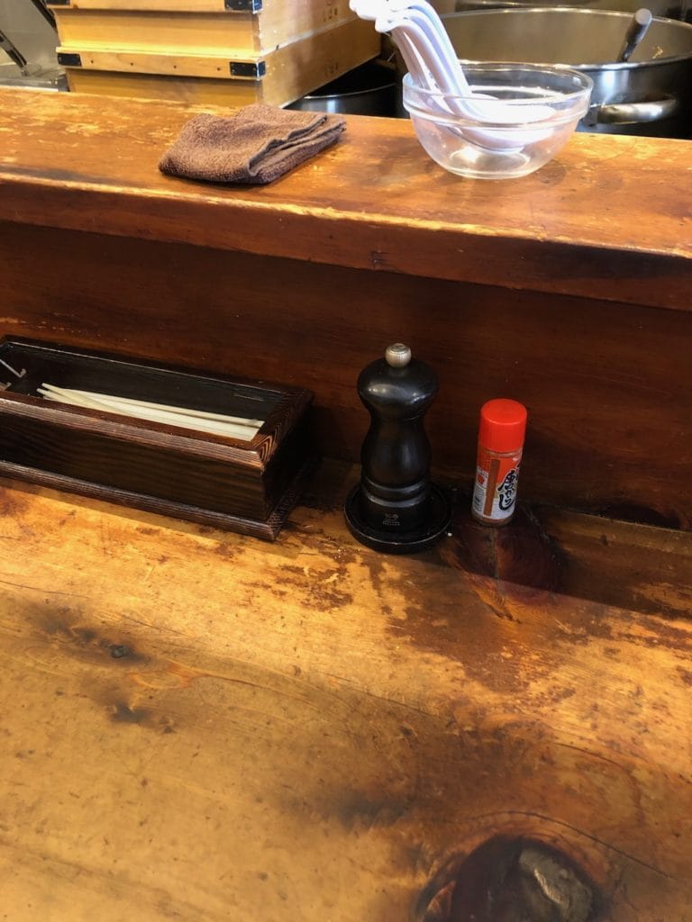 カウンター | 中華そば しば田