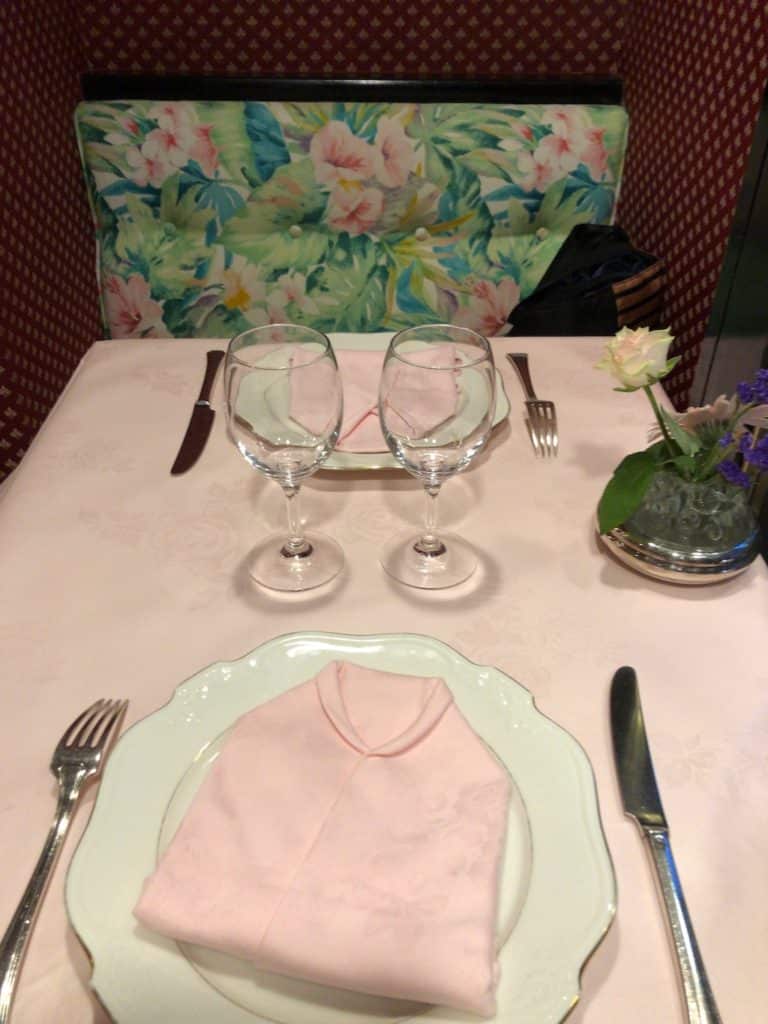 テーブル席 | ラブレー