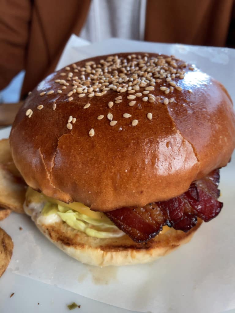 ベーコンチーズバーガー | アームズ