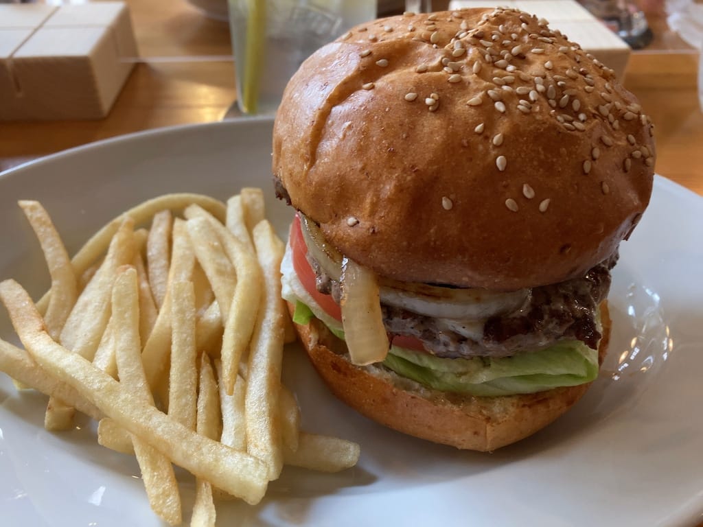 グリルドオニオンゴルゴンゾーラチーズバーガー | ムースヒルズバーガー