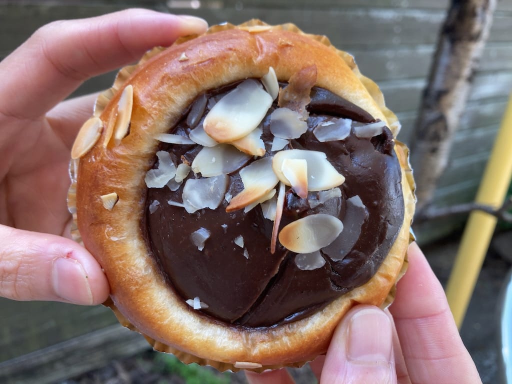 チョコクリームパン | モン・ペシェ・ミニョン