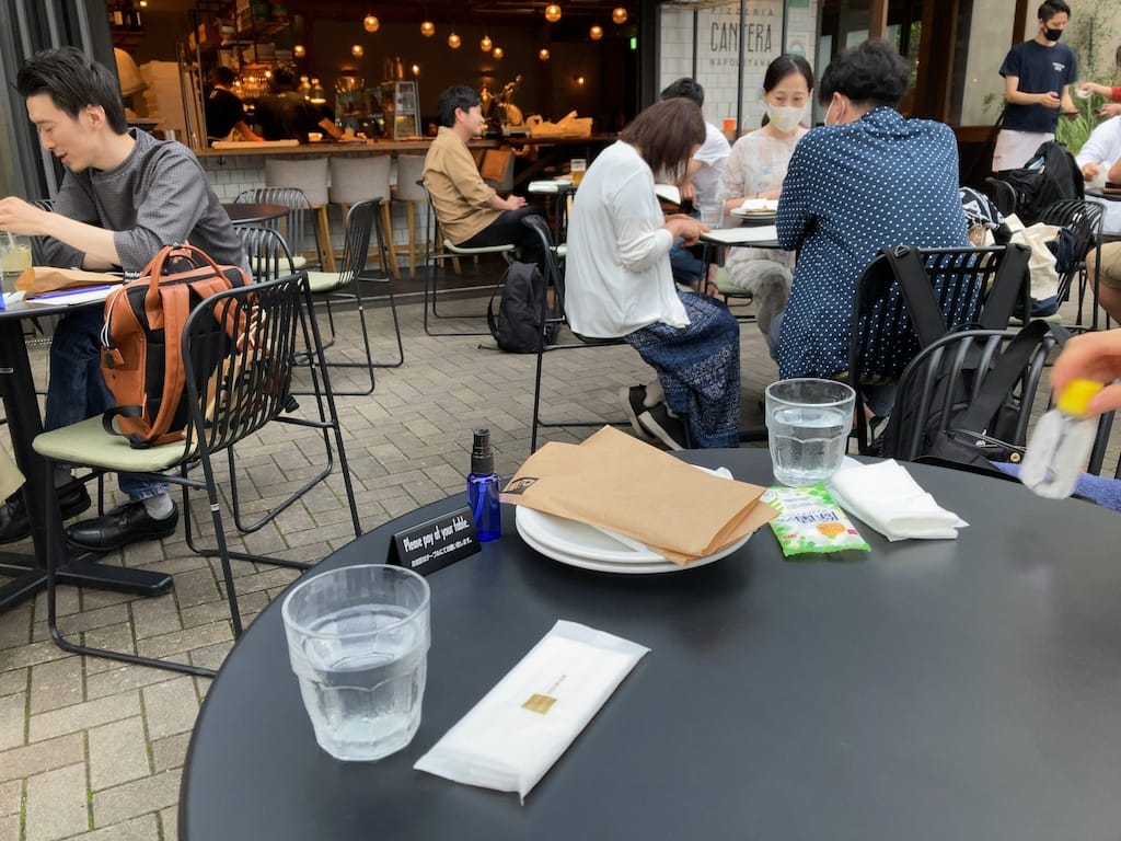 テラス席 | ピッツェリア ナポリターナ カンテラ 調布店