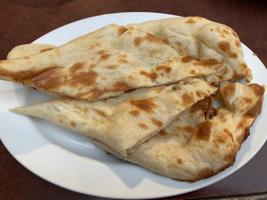 プレーン ナン | サルマ ティッカアンドビリヤニ