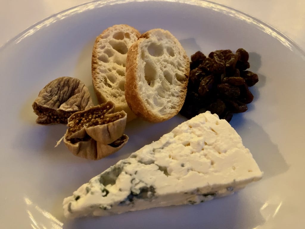 チーズプレート（ダナブルー） | crisscross