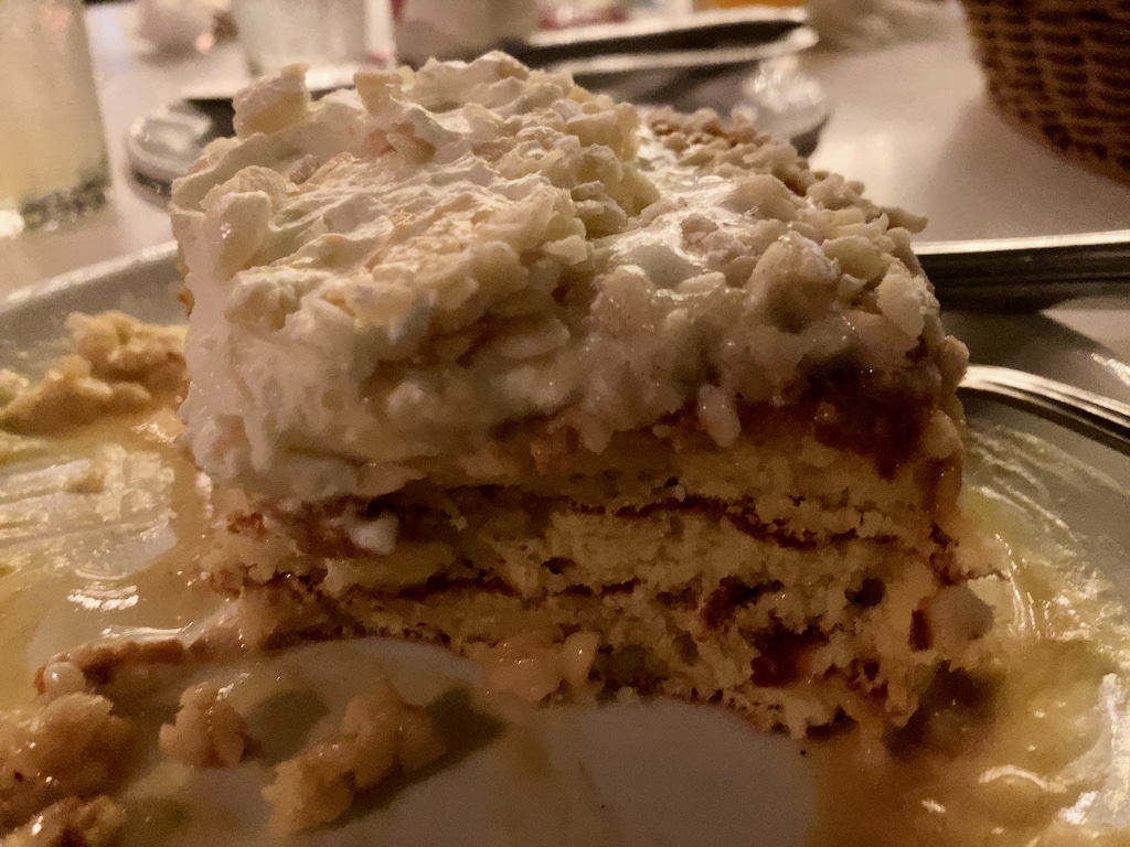 マカダミアナッツのバターミルクパンケーキ | crisscross