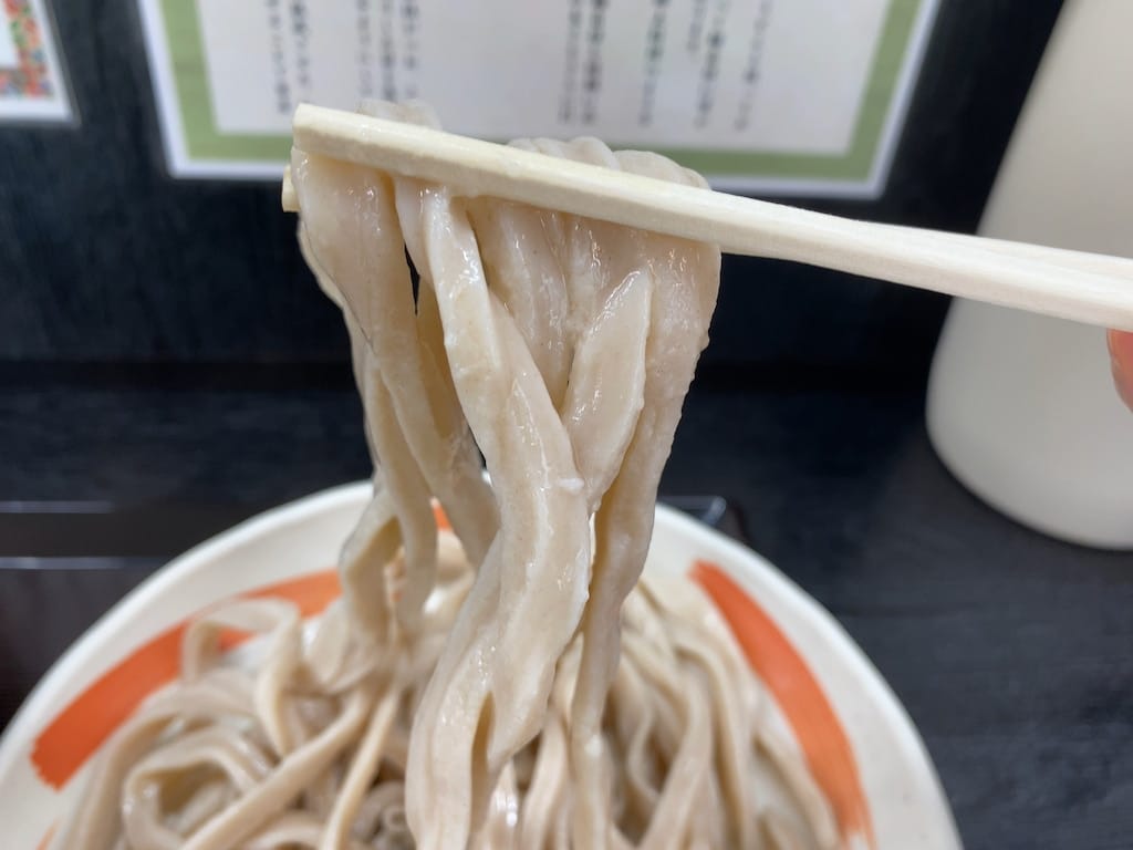 麺のアップ | 小平うどん 小平本店