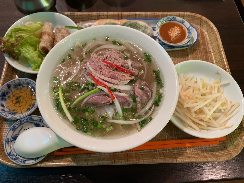 牛肉しゃぶしゃぶフォーセット | ベトナムちゃん