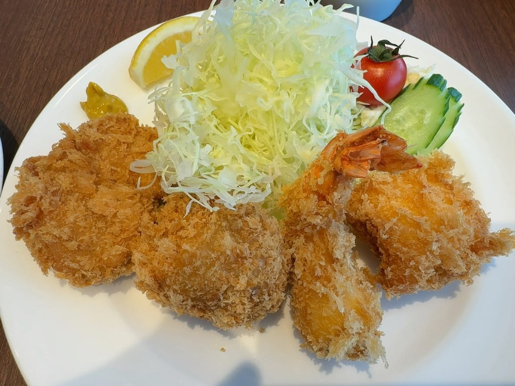 ミックスフライのアップ | 旬香亭