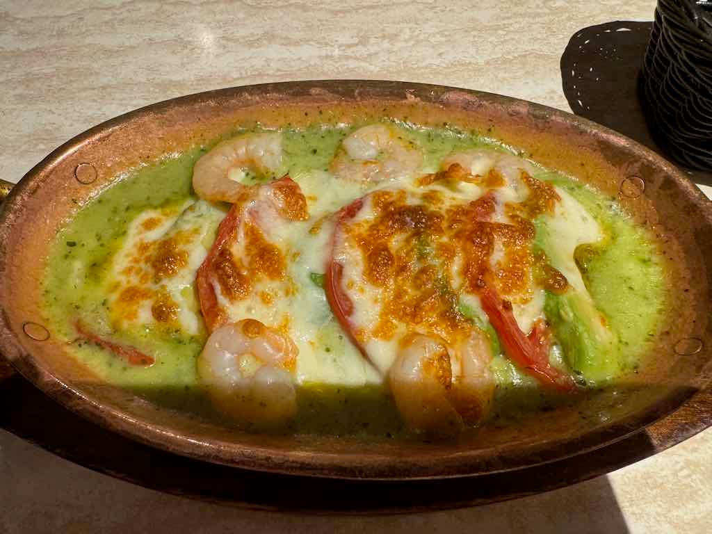 海老とアボカドのバジルクリームドリア | ピエトロ 国立店