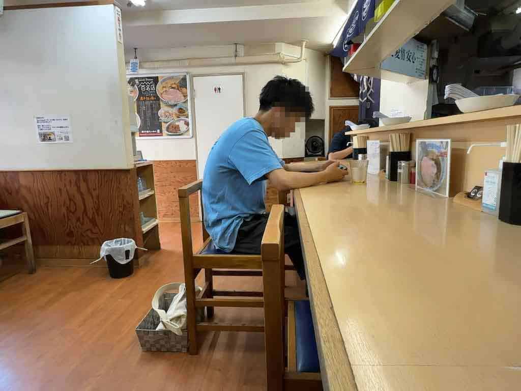 内観 | 煮干鰮らーめん 圓 八王子本店