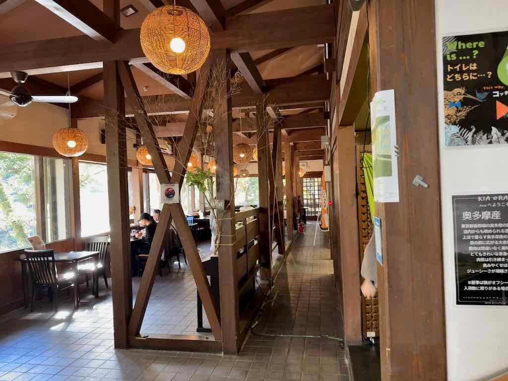 内観 | 奥多摩リバーサイドカフェ awa