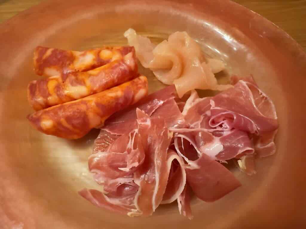 イタリアンハムの3種盛り合わせ | .28 ventotto